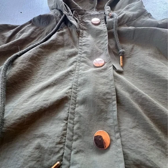 Women’s Jacket - Picture 3 of 5